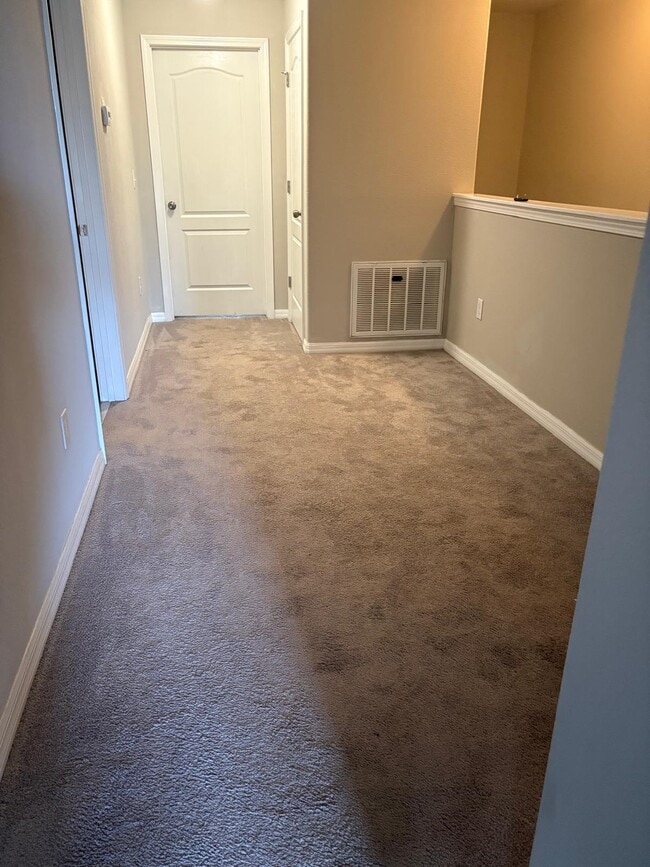 Building Photo - 2108 Golden Falcon Dr