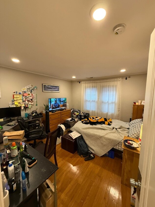 Foto principal - 651 Washington St