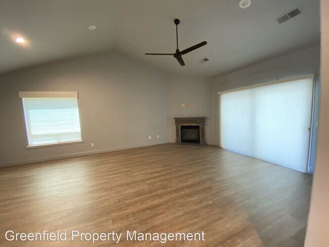 Building Photo - 3 br, 2 bath House - 1269 Lakeshore Dr.