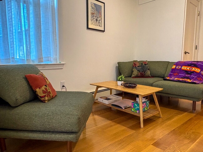 Living room - 4 Stickney Ave