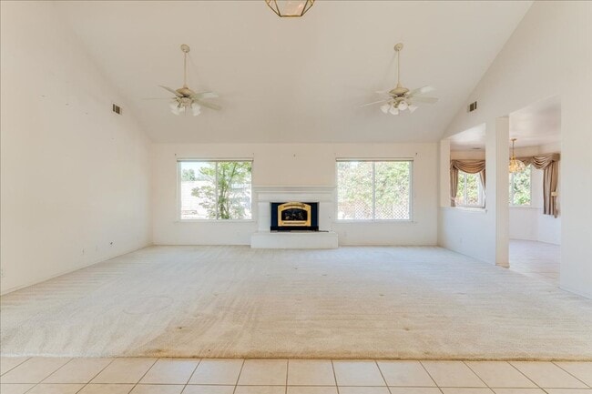 Building Photo - Beautiful Foxenwood Country Club Rental