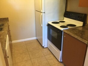 Building Photo - 1329 Southwest Blvd