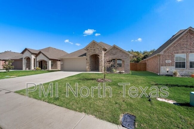 Foto del edificio - 8201 Scott Ln