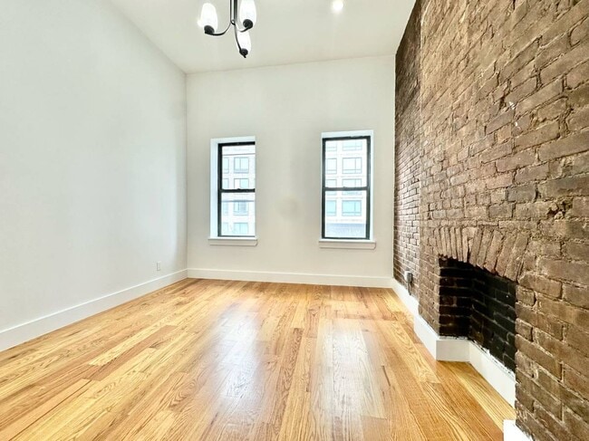 Building Photo - 1782 Bay Ridge Pkwy