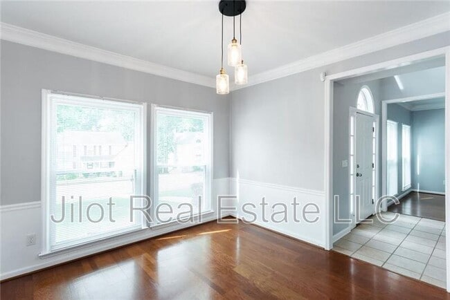 Building Photo - 483 Mountain Oaks Pkwy