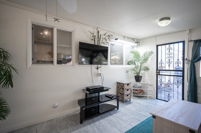 Foto del edificio - 401 Lorenzi St