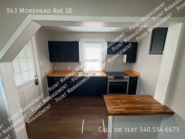 Building Photo - 943 Morehead Ave SE