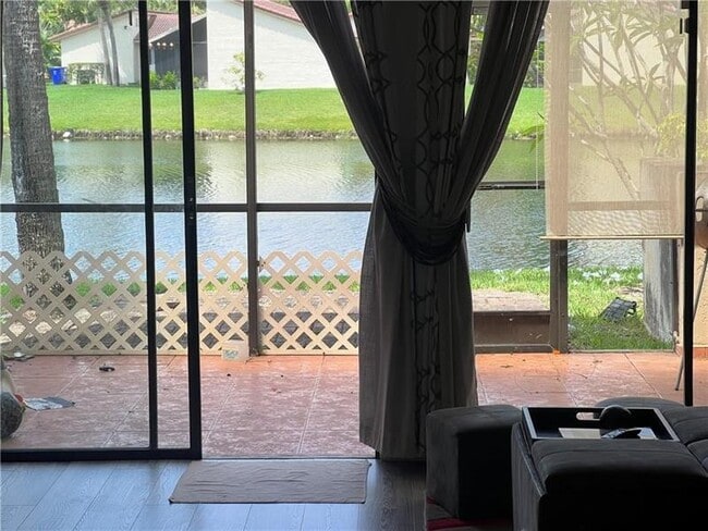 Building Photo - 211 NW 45th Ave