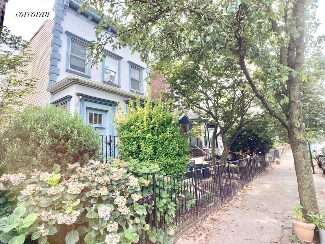 Foto principal - 314 Greenwood Ave