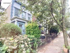 Building Photo - 314 Greenwood Ave