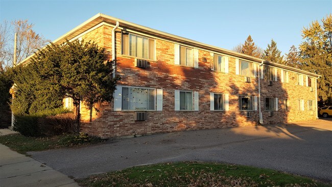 Foto del edificio - Carriage House Apts