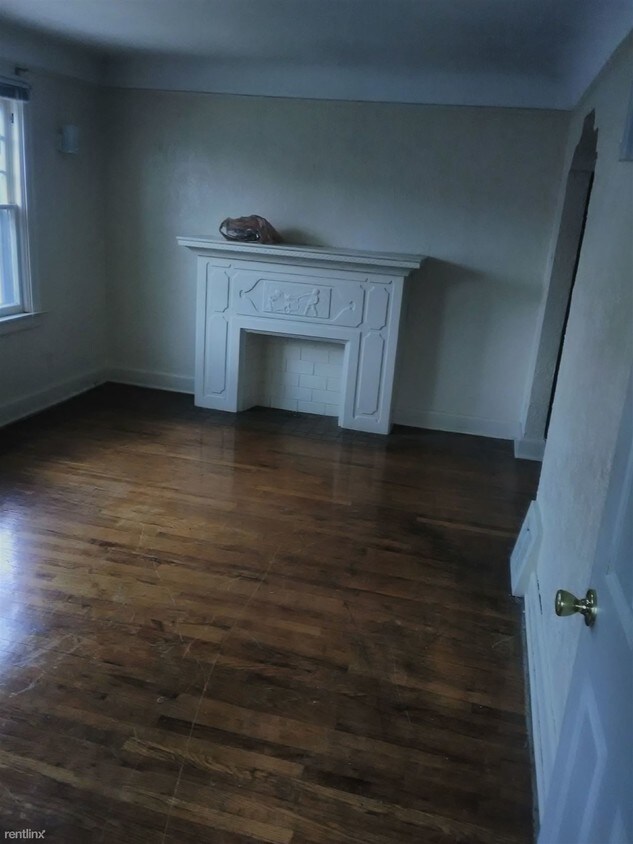 Foto principal - 2 br, 1 bath House - 13030 Corbett St