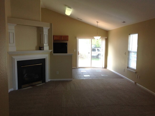 Building Photo - 5702 Wallace Cabin Dr
