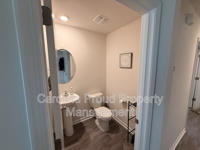 Foto del edificio - 4116 Madeline Farm Blvd