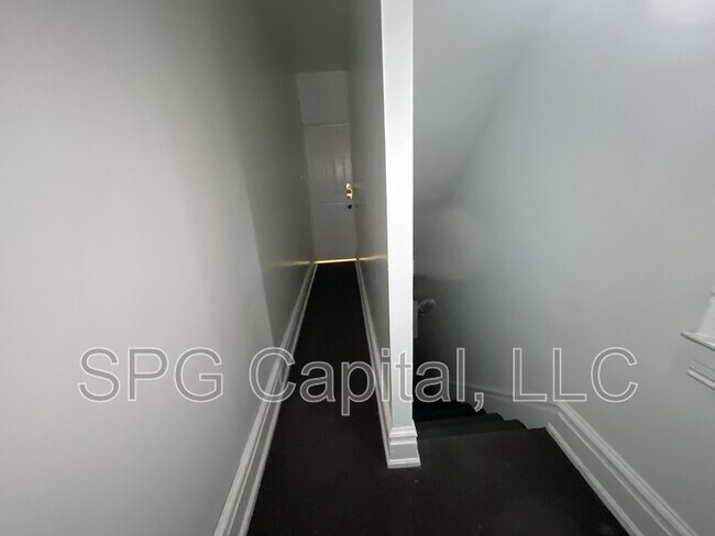 Foto del edificio - 659 W Philadelphia St