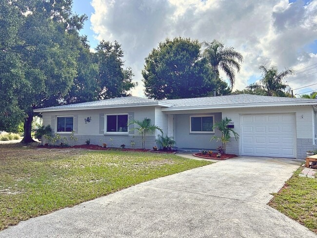 Renovated Home with Open Layout and Prime ... - Renovated Home with Open Layout and Prime ...
