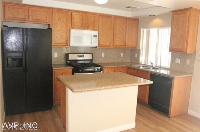 Building Photo - 3 br, 2.5 bath House - 6681 Rumba Ct