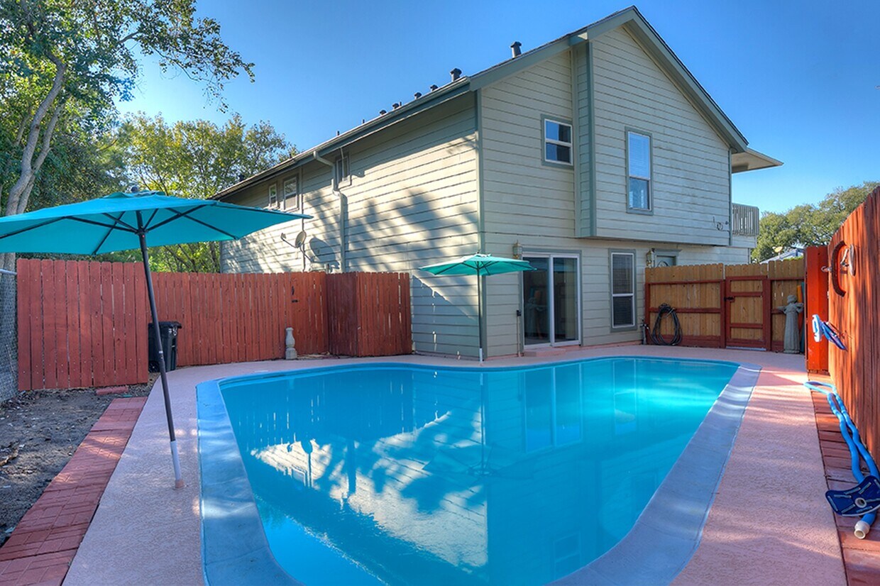 Foto principal - 93 Lakeview Village