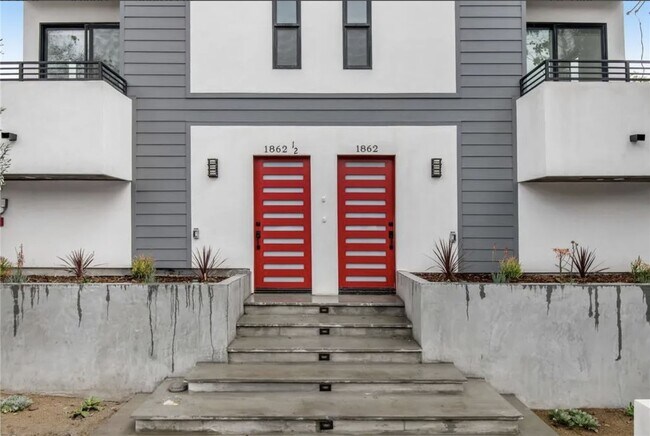 Building Photo - 1862 Echo Park Ave