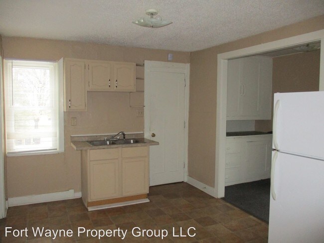 Building Photo - 1302 Huestis Ave