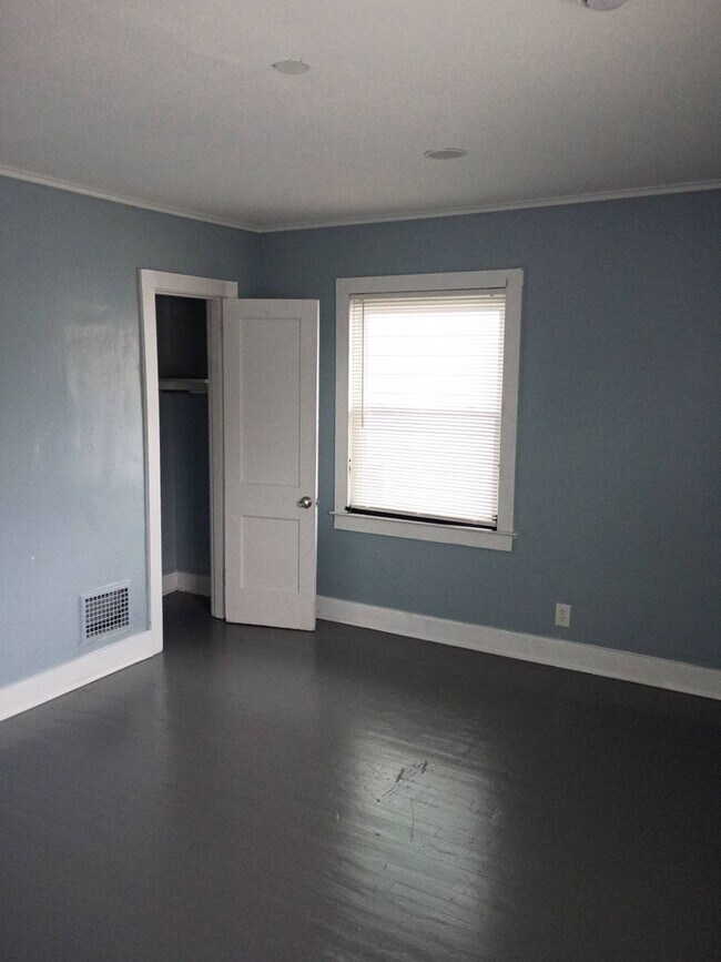 Building Photo - 424-426 Lexington Ave