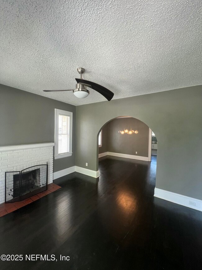 Building Photo - 2929 Forbes St