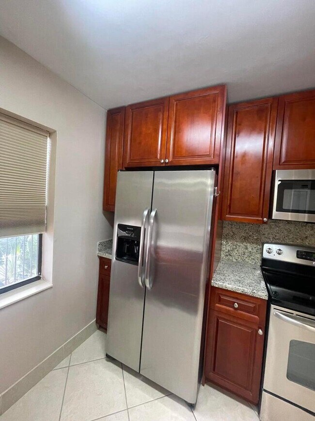 Foto del edificio - 2900 NW 42nd Ave