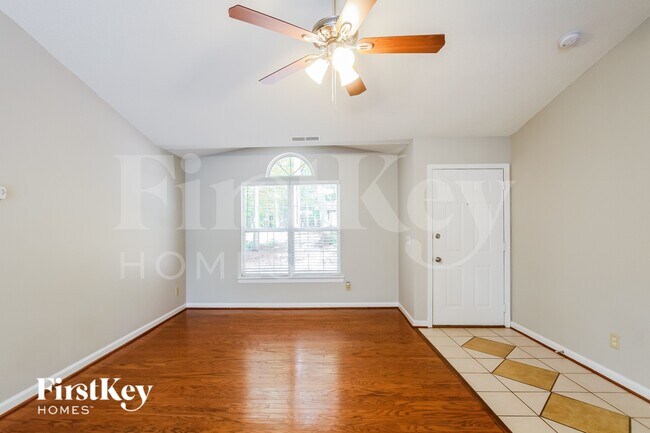 Foto del edificio - 110 Waderich Ln