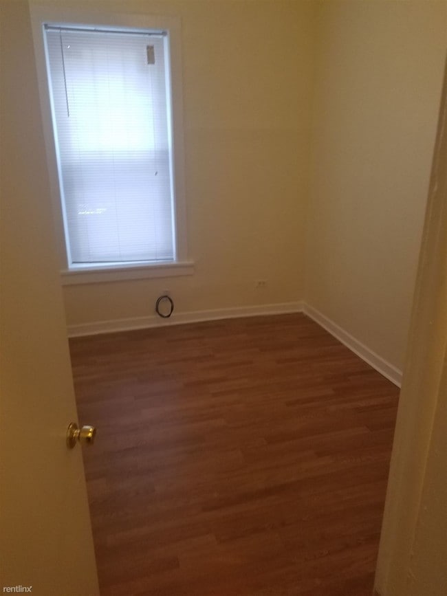 Building Photo - 2 br, 1 bath Apartment - 205 E 42nd St