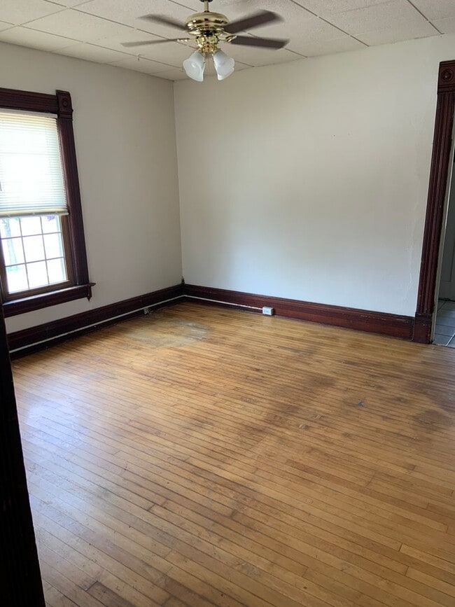 Building Photo - pp512