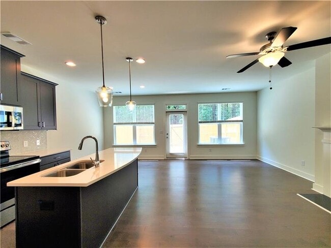 Building Photo - 389 Auburn Crossing Dr
