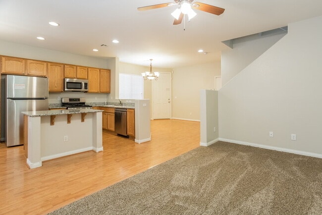 Building Photo - 267 Red Eucalyptus Dr