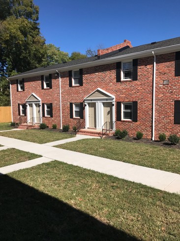 Building Photo - Commerce Street Townhomes