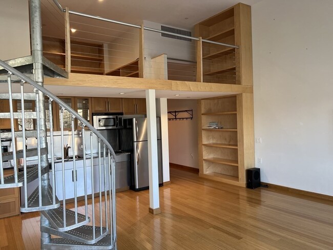 Foto del edificio - 290 Pleasant St