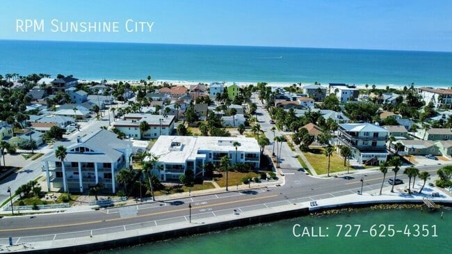 Building Photo - 1106 Pass a Grille Way