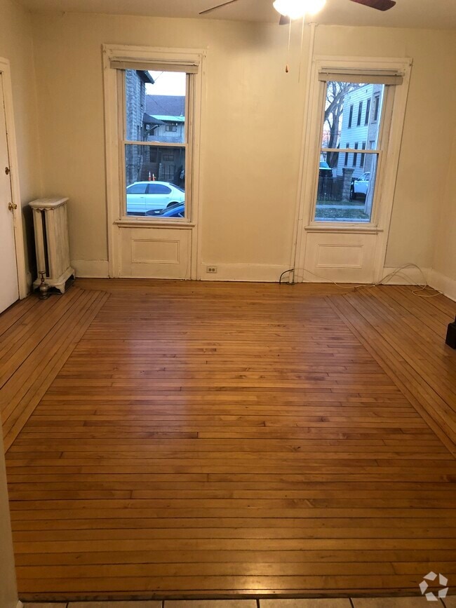 Apartments for rent near AlbanyRensselaer Amtrak Station Rensselaer