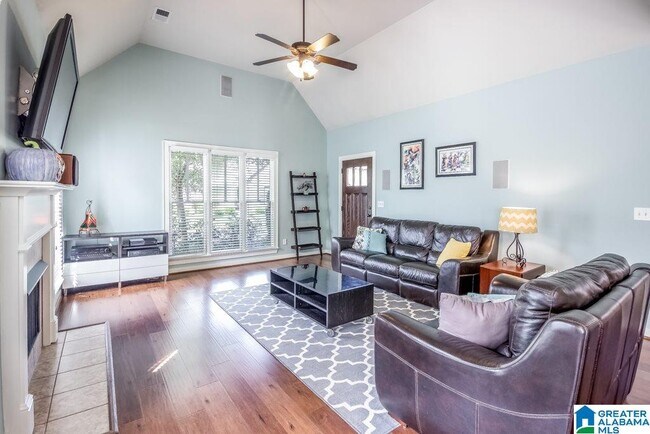 Building Photo - 6229 Black Creek Loop N