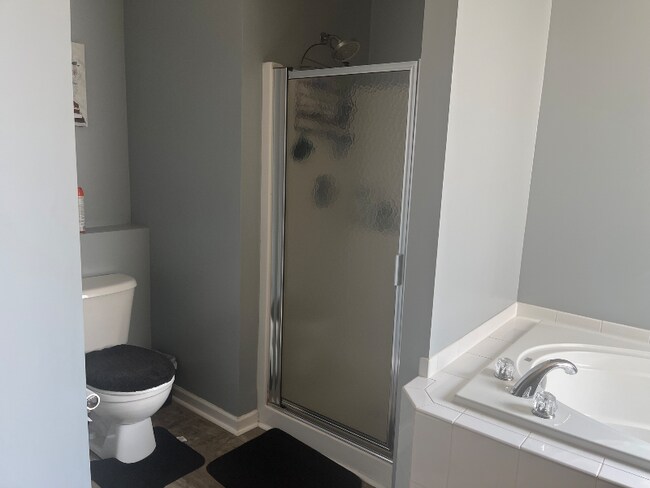 Foto del edificio - 4117 River Breeze Cir