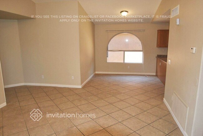 Foto del edificio - 7923 W Laurel Ln