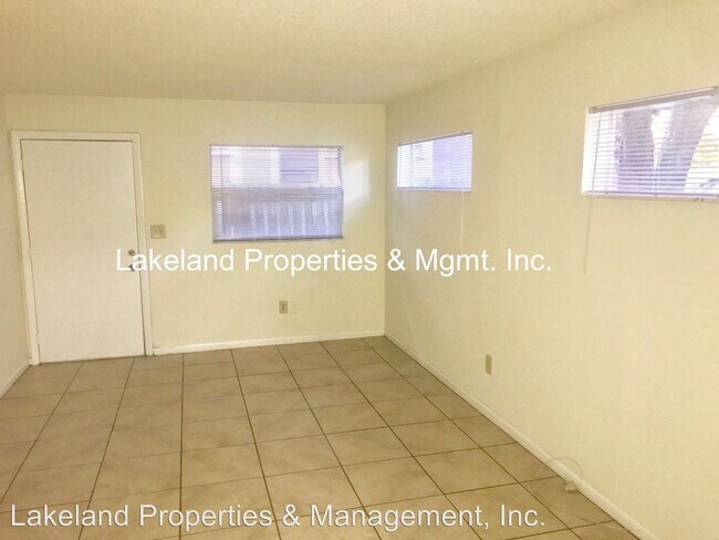 Building Photo - 725 E Lime St