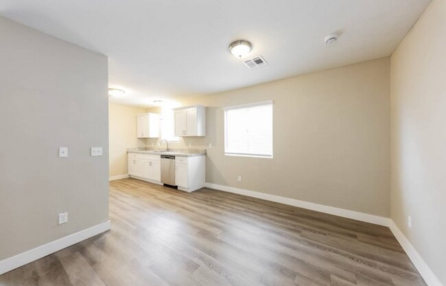 Foto del edificio - 2243 W Roeser Rd