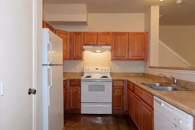 Building Photo - 7818 Kingsbury Wood