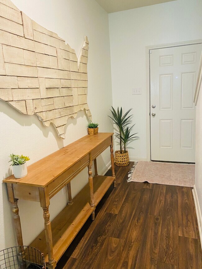 Foto del edificio - 3956 Northaven Trail