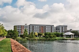 Building Photo - 1701 Simond Ave