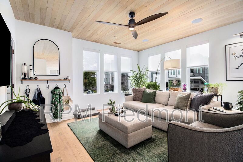 Foto principal - 395 Pratt Dr SE