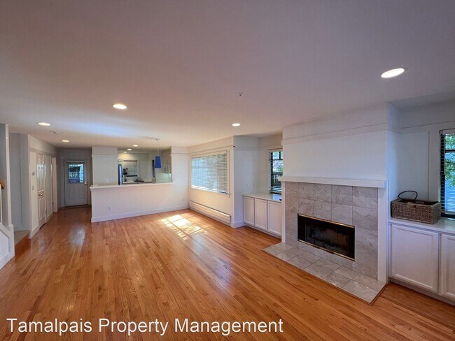 Building Photo - 2 br, 2.5 bath House - 11 Ward St