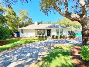 Building Photo - 4104 Indian Bayou N