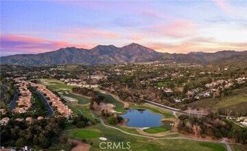 Building Photo - 35 Oak Knolls