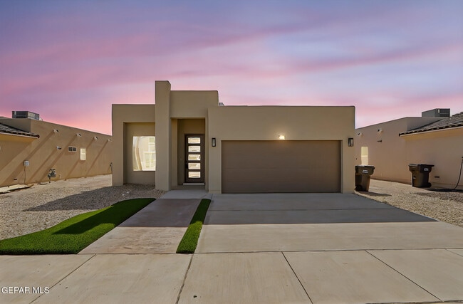 Building Photo - 941 Sandhurst Pl