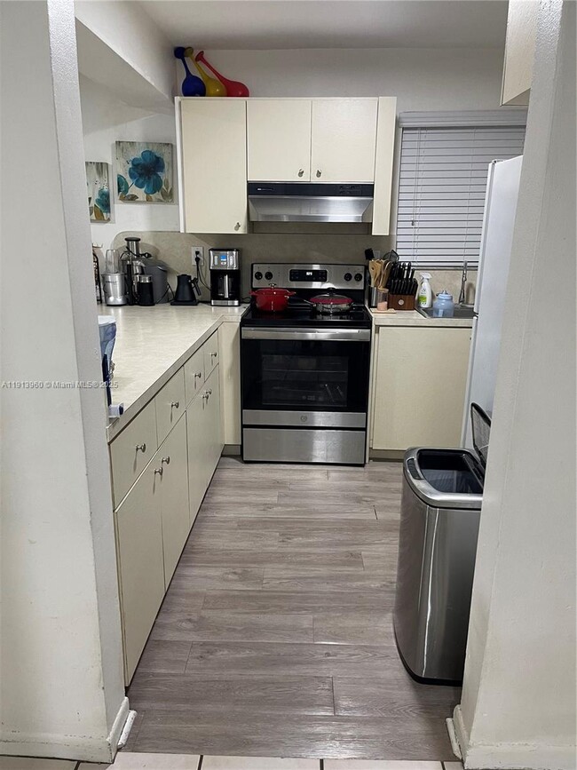 Building Photo - 20520 SW 92nd Pl